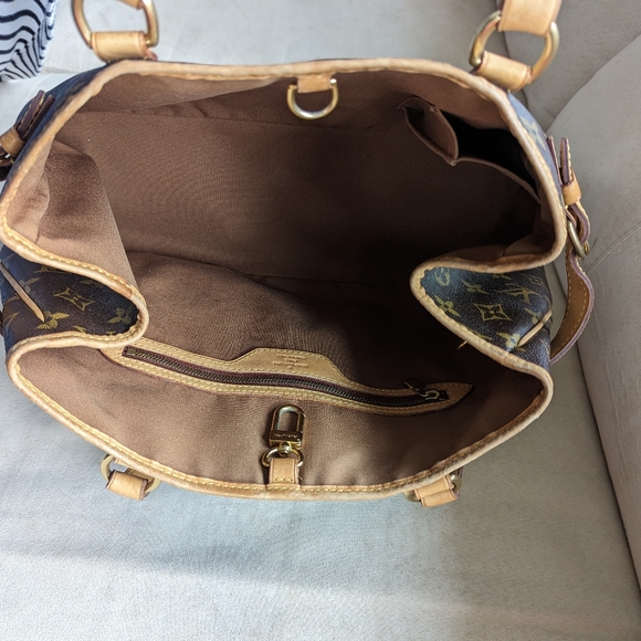 Authentic Louis Vuitton Batignolles Horizontal Monogram Canvas Shoulder Bag Tote - Picture 10 of 14